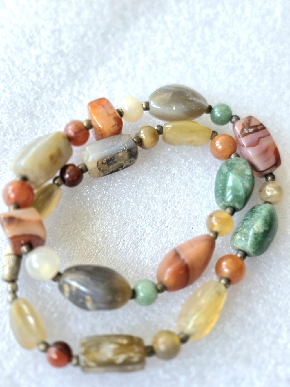 Vintage 1960s Mid-Century Beggar’s Bead Necklace – Polished Multi-Gemston - Picture 9 of 9